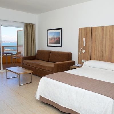 Hotel PYR Fuengirola | Web Oficial | Málaga