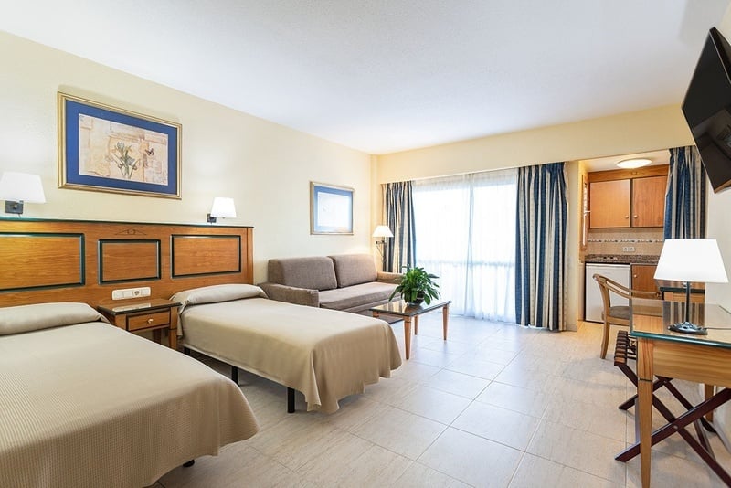 Hotel PYR Fuengirola | Web Oficial | Málaga