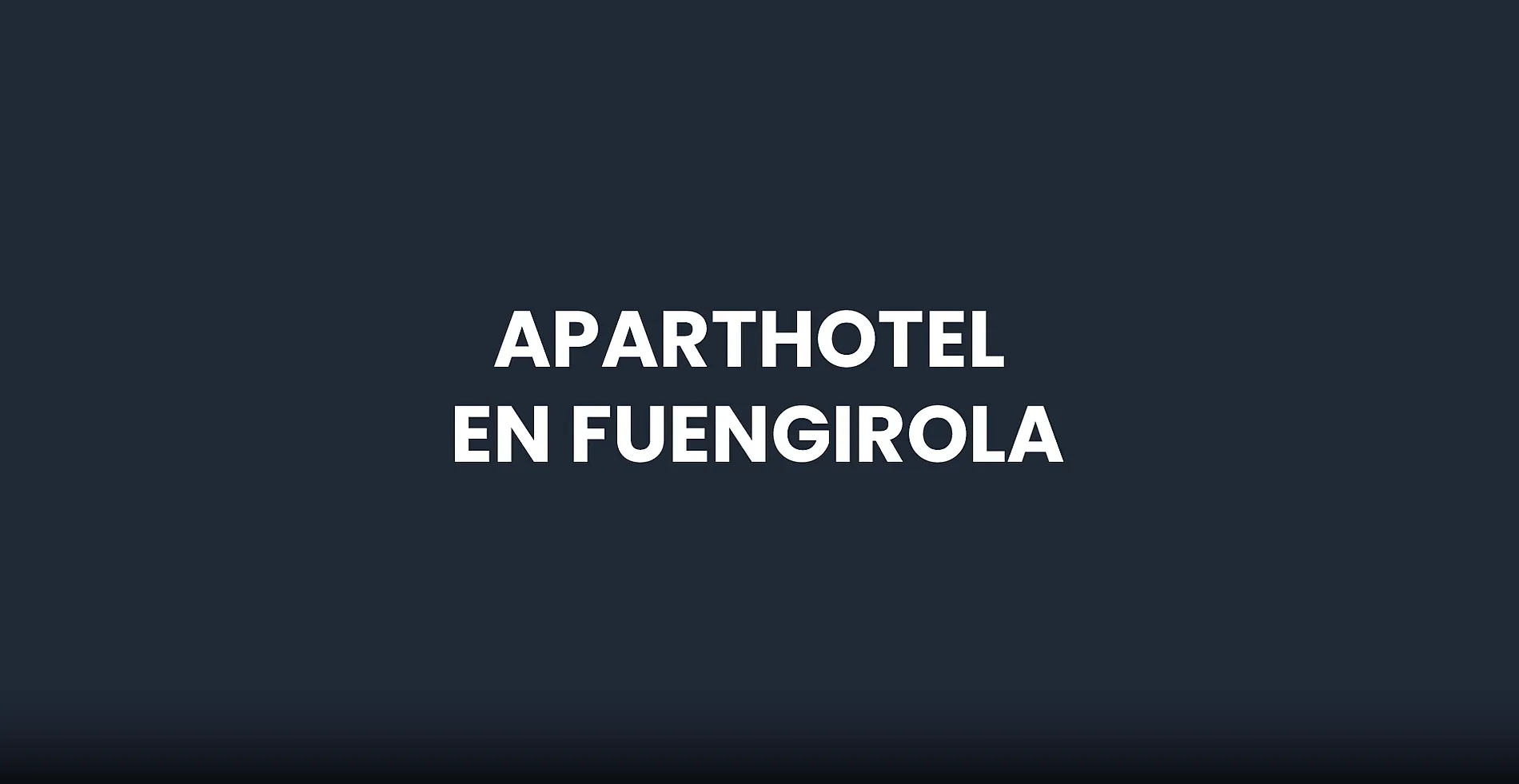 Logo del Hotel PYR Fuengirola. Alojamiento y servicios en Fuengirola.