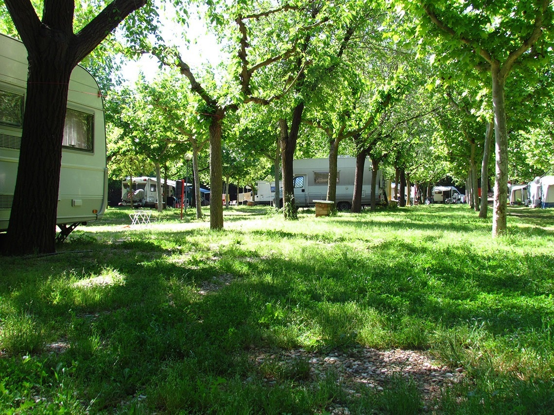 Camping Lake Caspe — photo 6