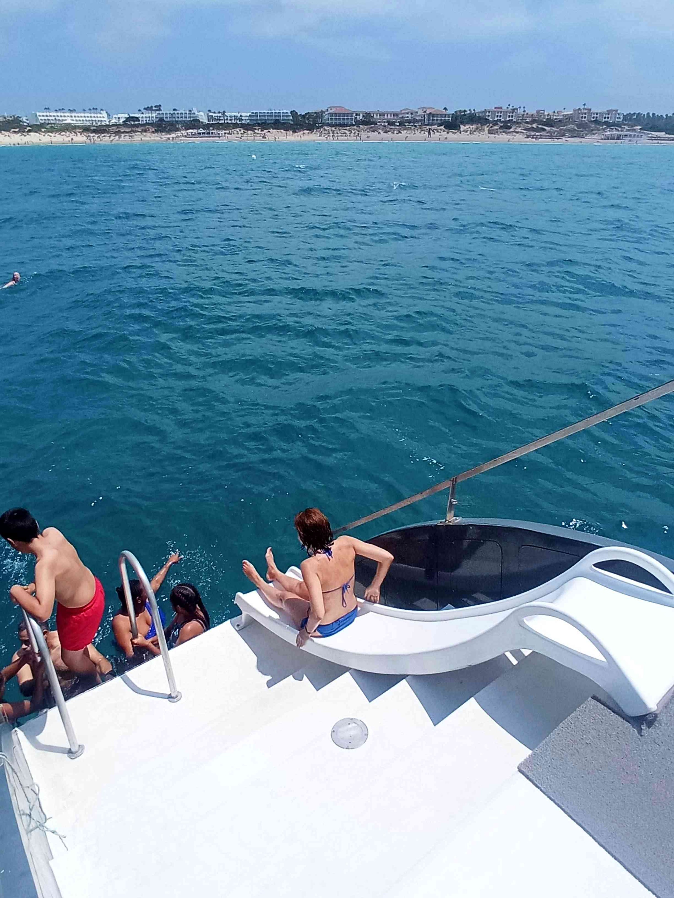 Enjoy a Taiga: Corporativa getaway with this yacht slide and ocean view.