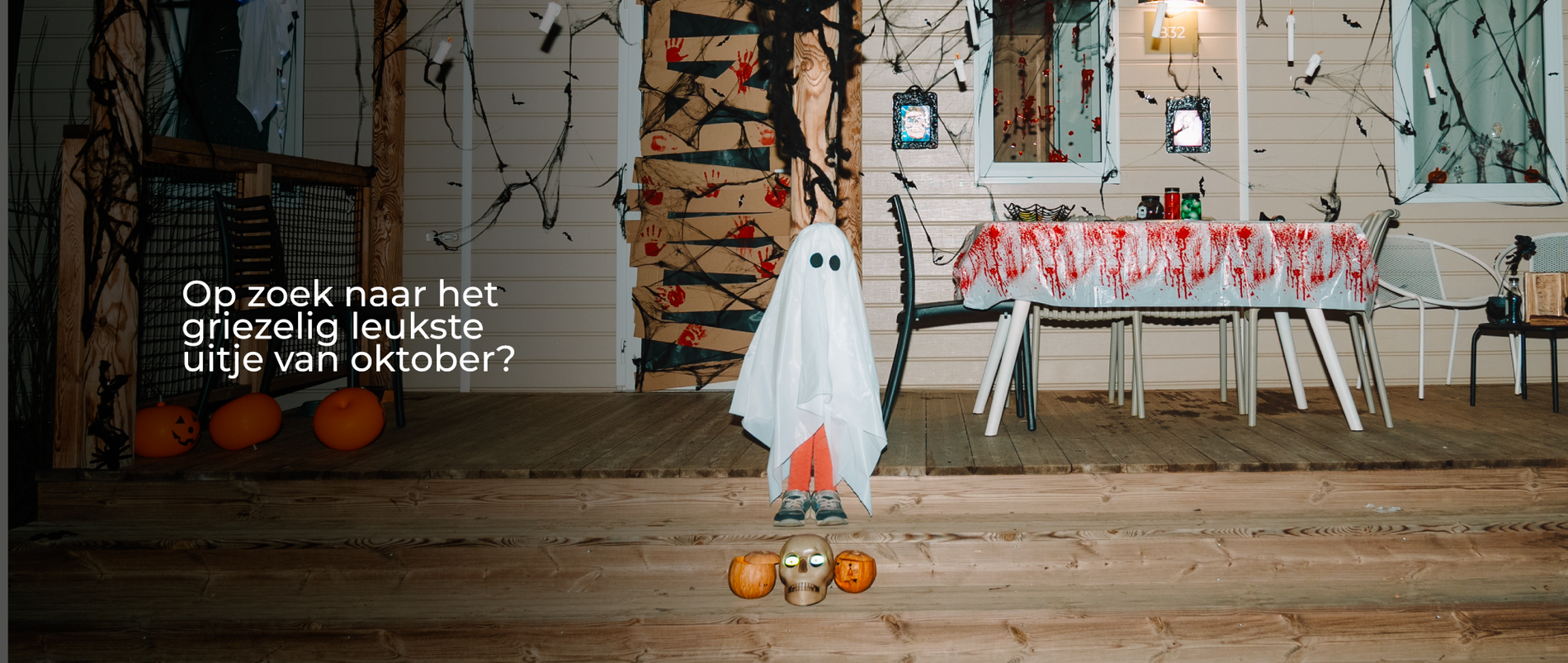 Op zoek naar het TAIGA Lake Caspe | TAIGA | Campings en resorts in Spanje griezelig uitje van oktober? Halloween decoratie bij het hotel.