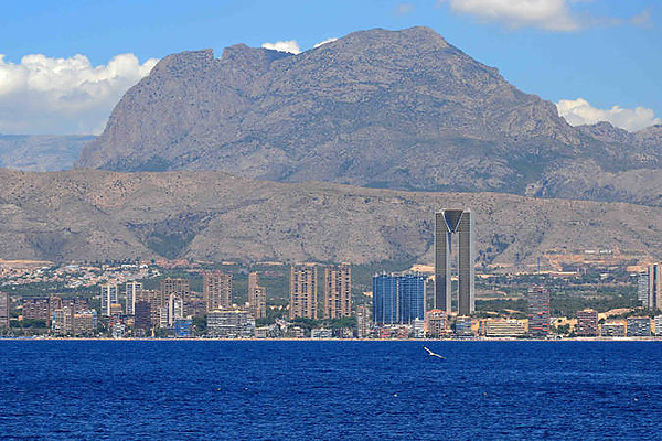 Una de las montañas más emblemáticas de la Costa Blanca. 