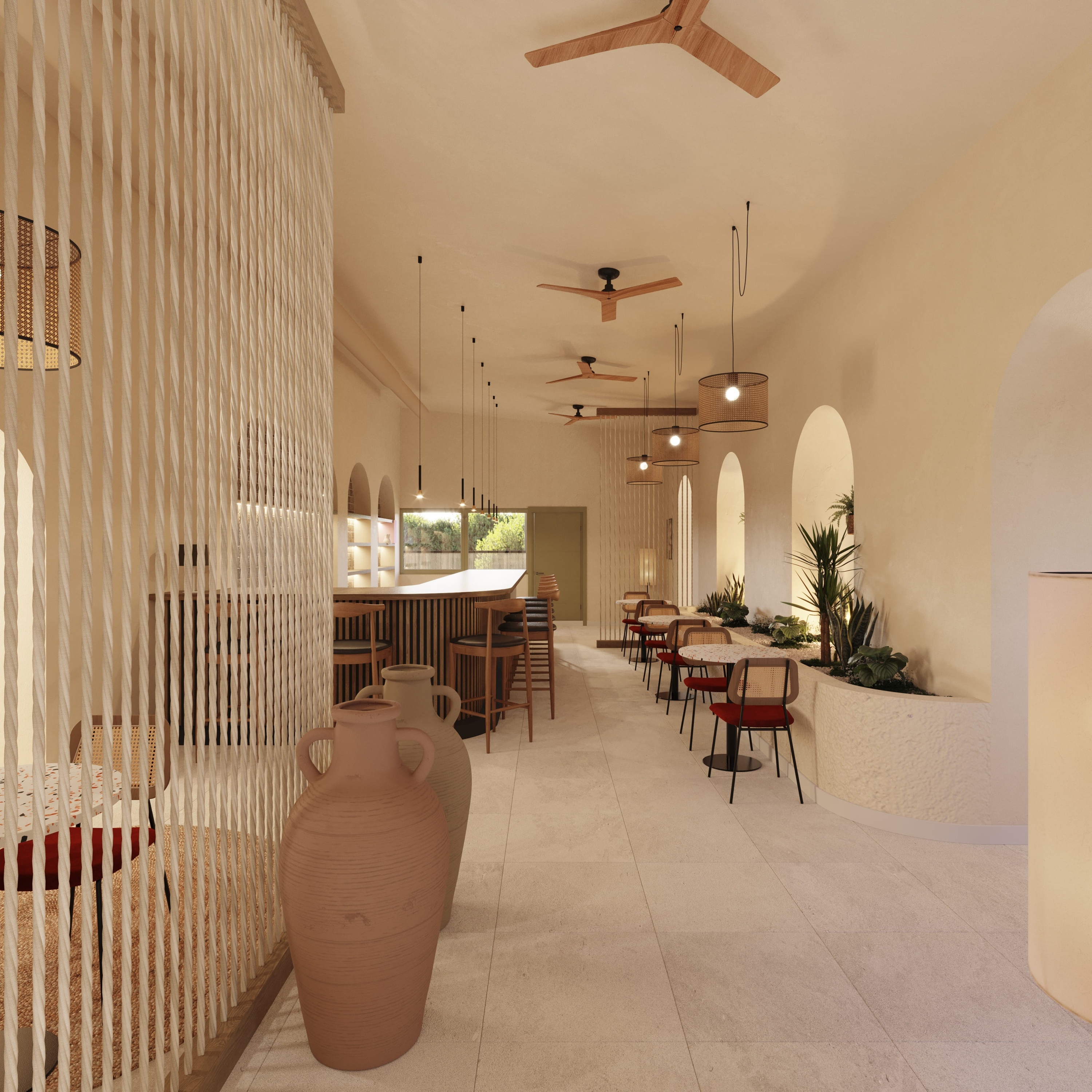 une salle à manger avec des tables et des chaises et un ventilateur de plafond
