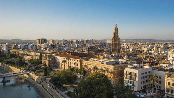 Vista panorámica del hotel Taiga: Corporativa, Valencia, España.