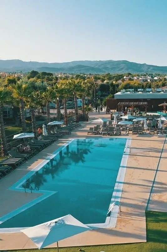 hotel.pictures.0.altText