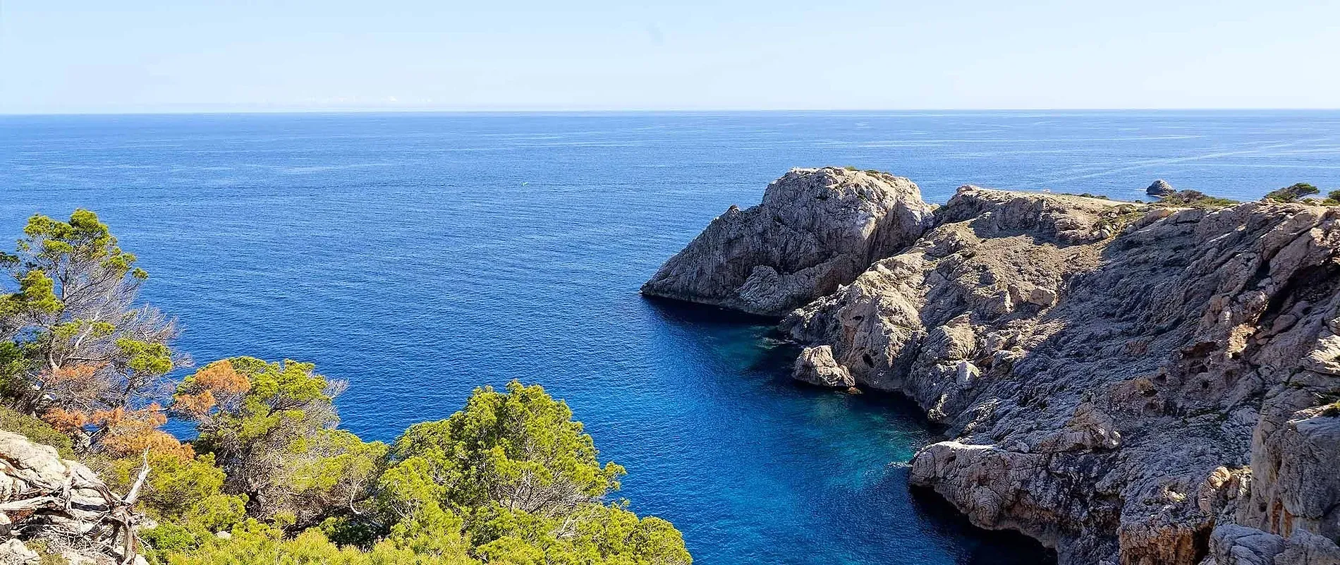 Vue imprenable sur la côte rocheuse de Majorque | R2 Hotels & Residences | Site Officiel