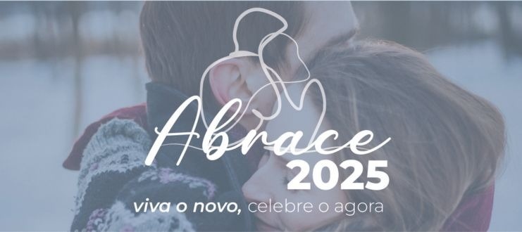 un hombre y una mujer se abrazan en un cartel que dice abrazo 2025