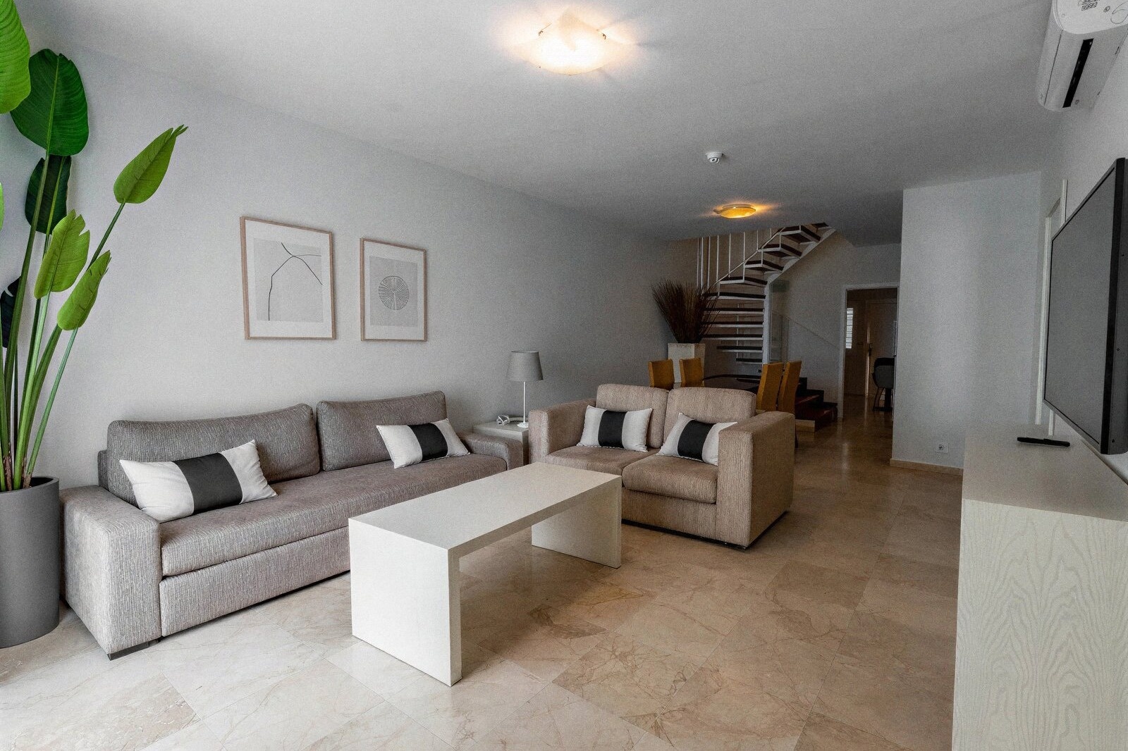 Aparthotel Los Olivos Beach Resort