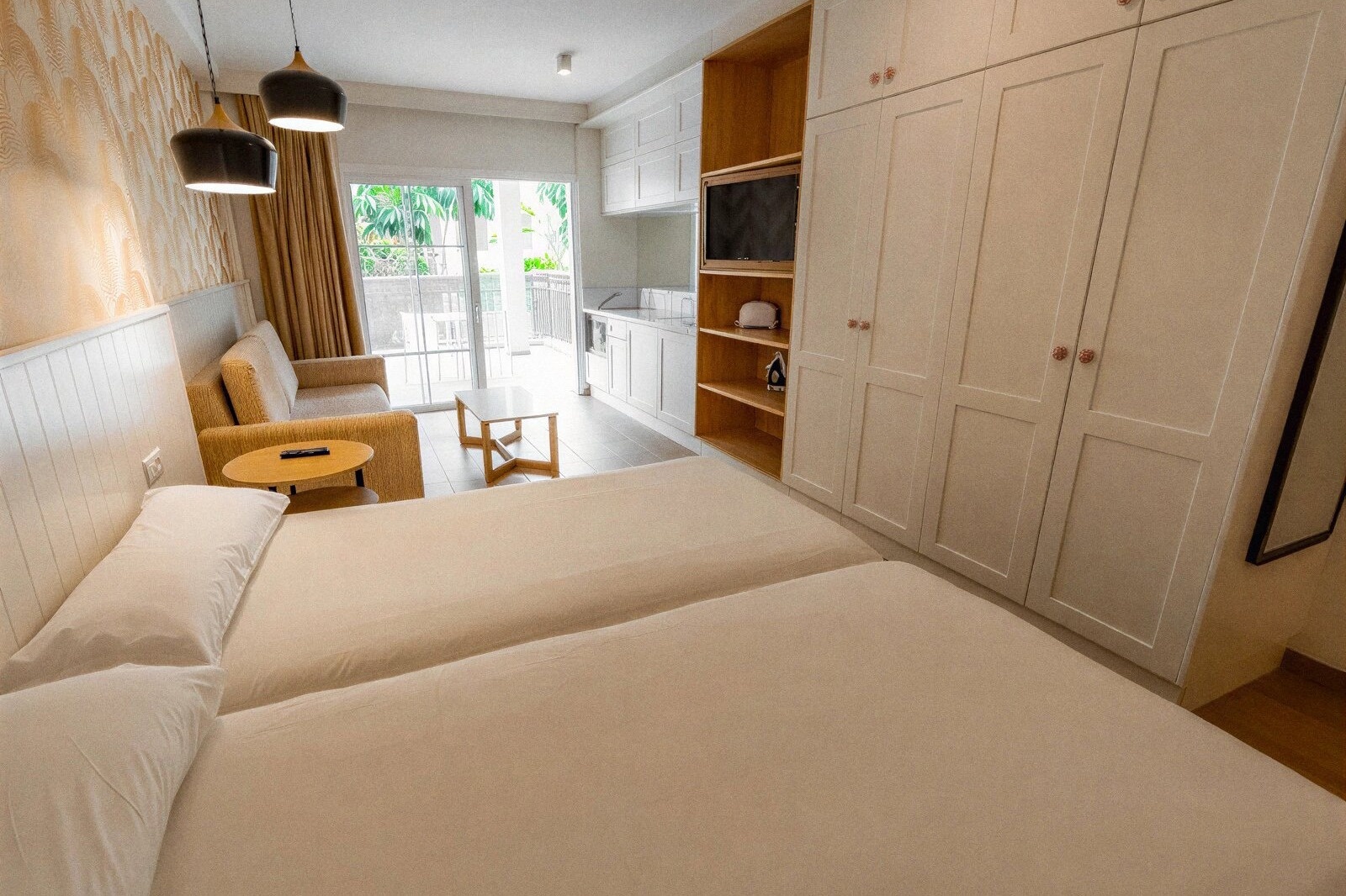 Aparthotel Los Olivos Beach Resort