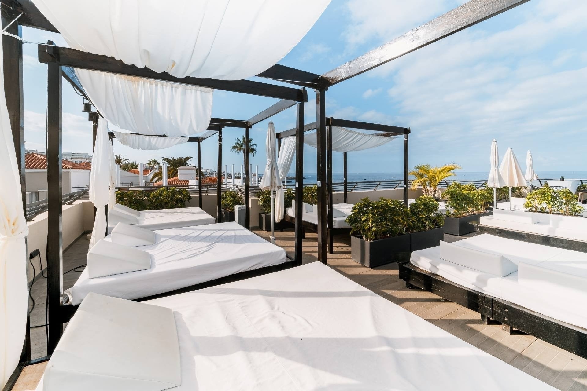 Aparthotel Los Olivos Beach Resort