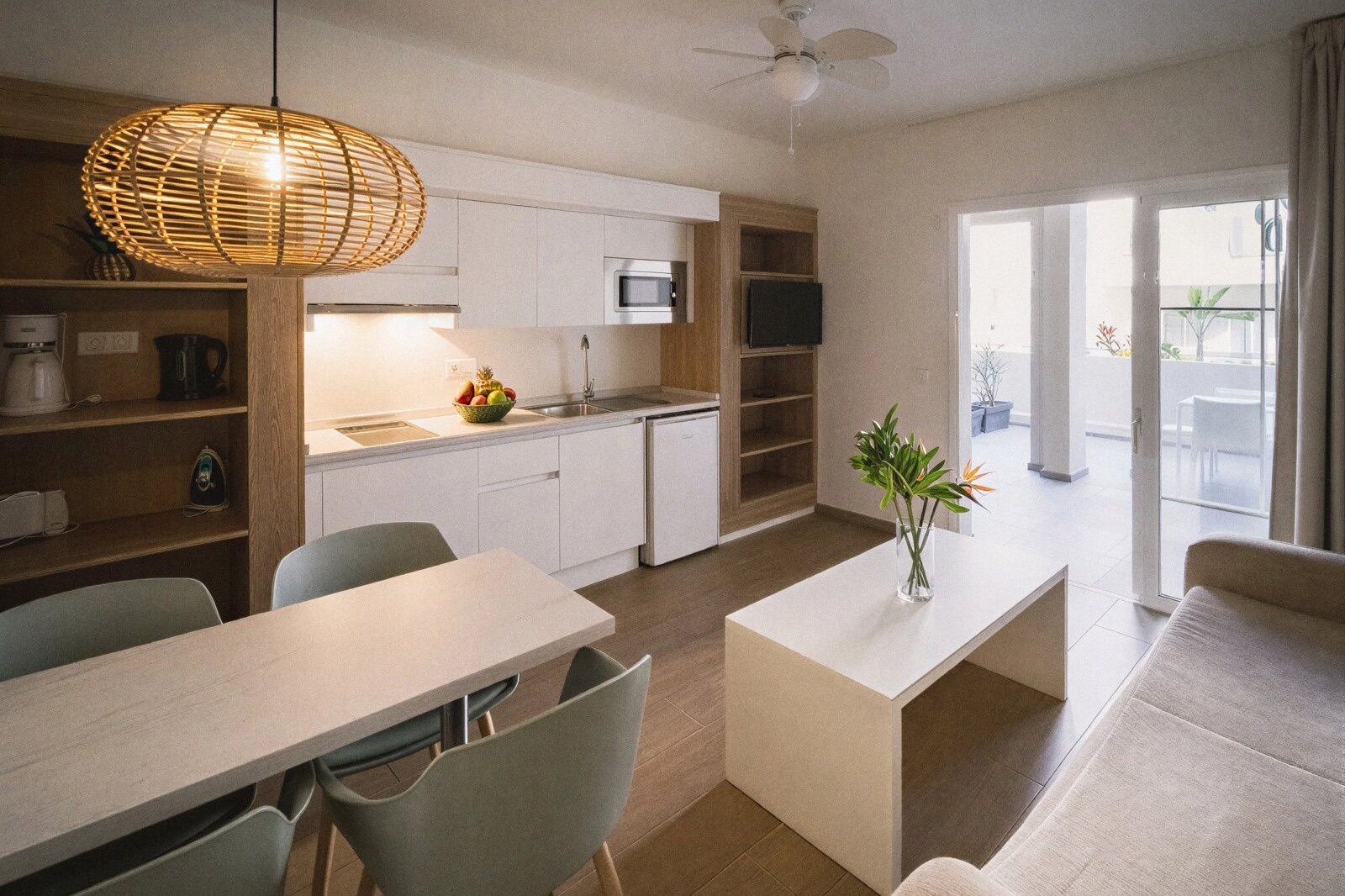 Aparthotel Los Olivos Beach Resort