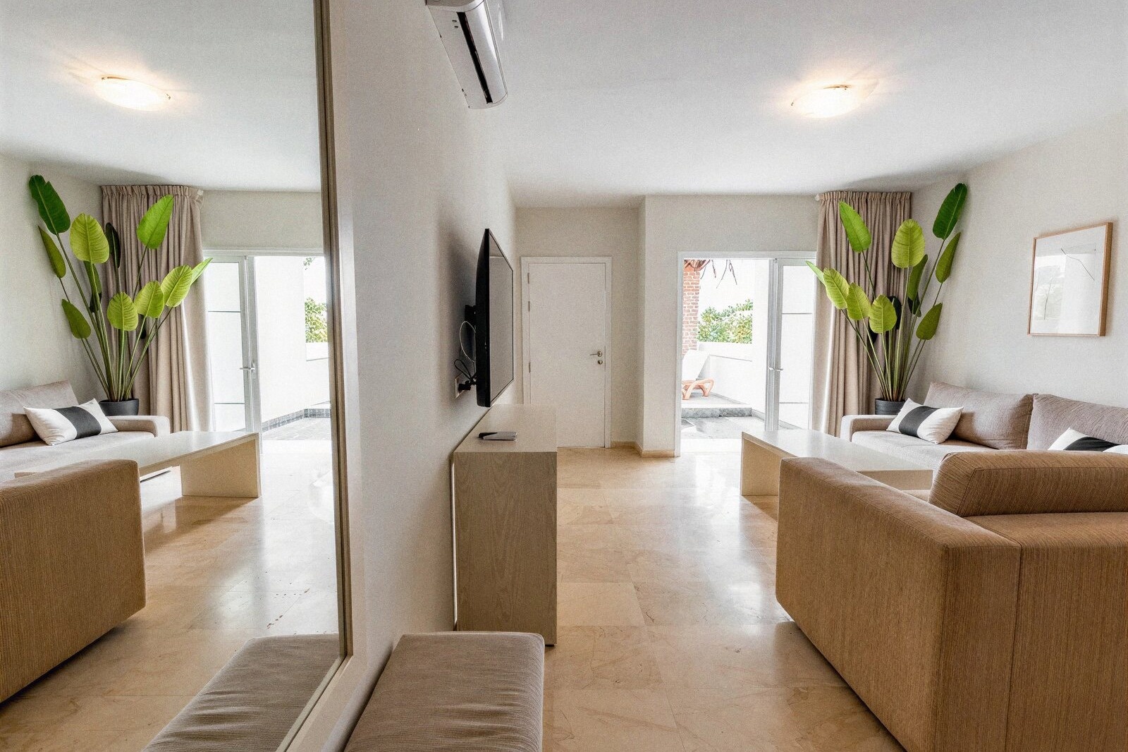 Aparthotel Los Olivos Beach Resort