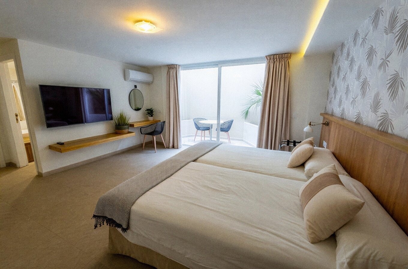 Aparthotel Los Olivos Beach Resort