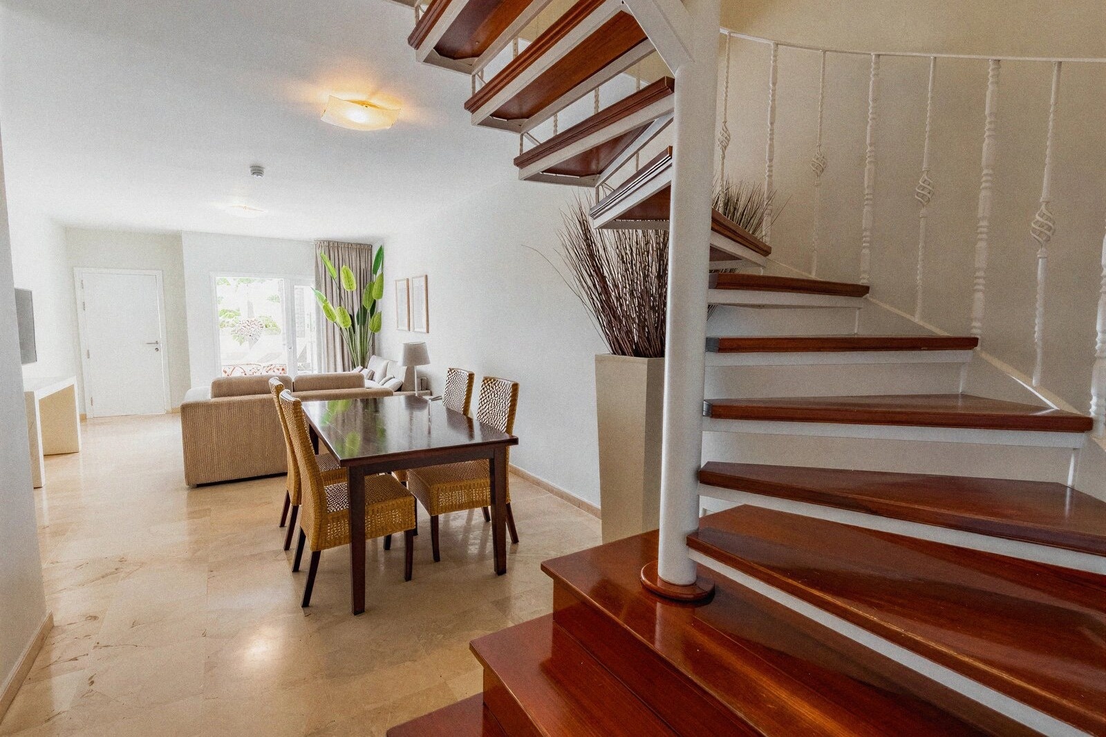 Aparthotel Los Olivos Beach Resort