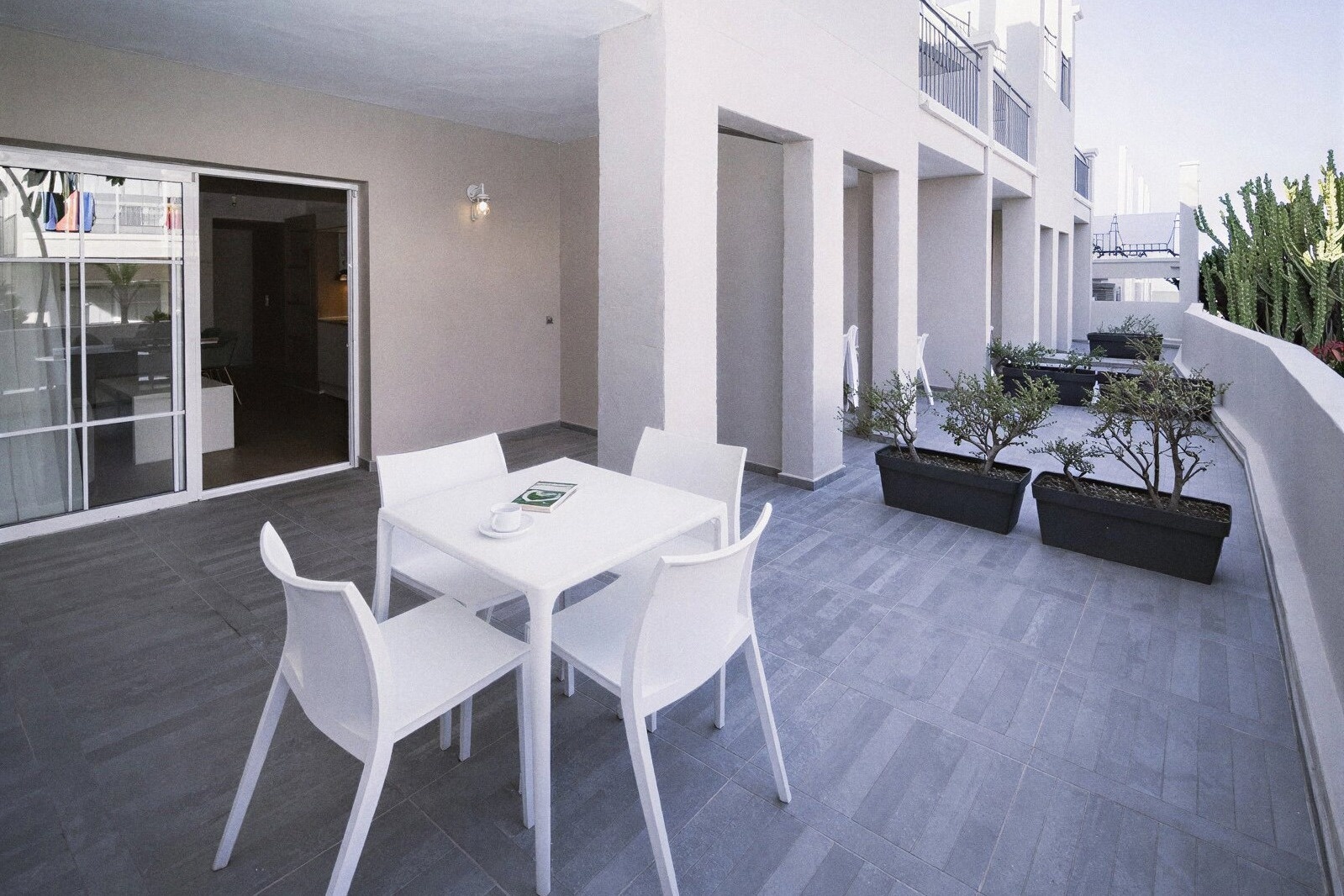 Aparthotel Los Olivos Beach Resort