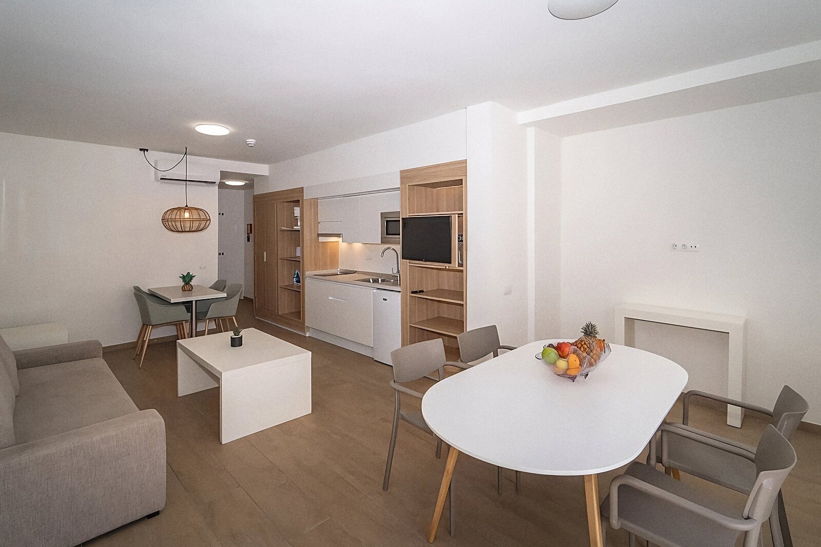 Aparthotel Los Olivos Beach Resort