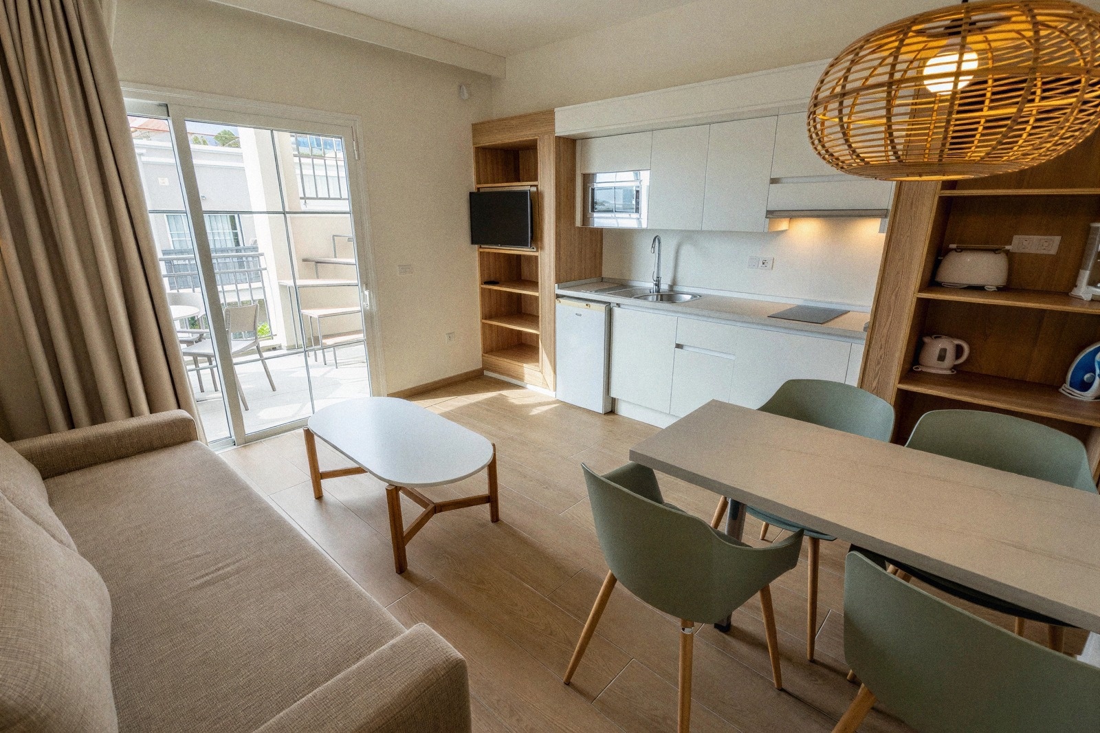 Aparthotel Los Olivos Beach Resort