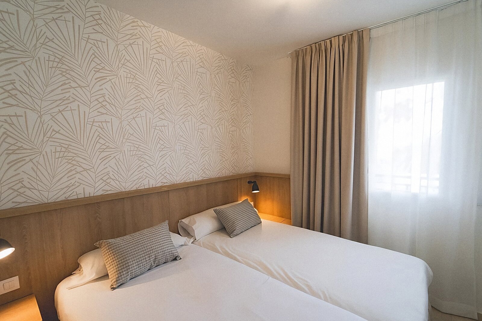 Aparthotel Los Olivos Beach Resort