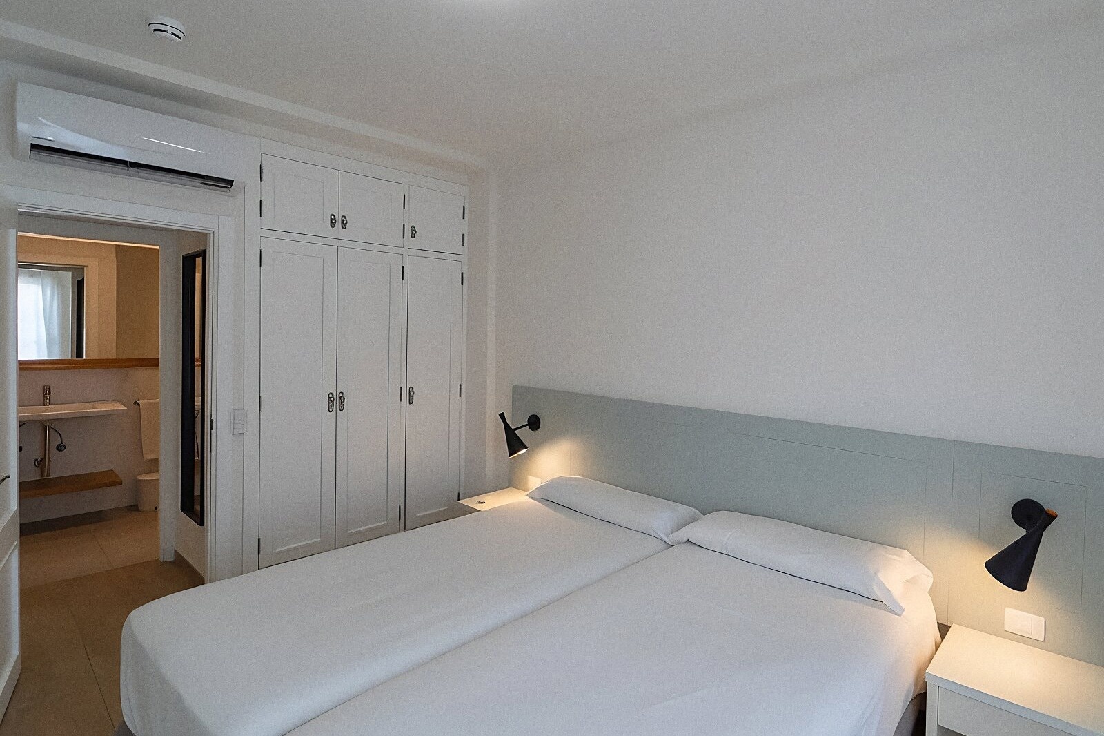 Aparthotel Los Olivos Beach Resort