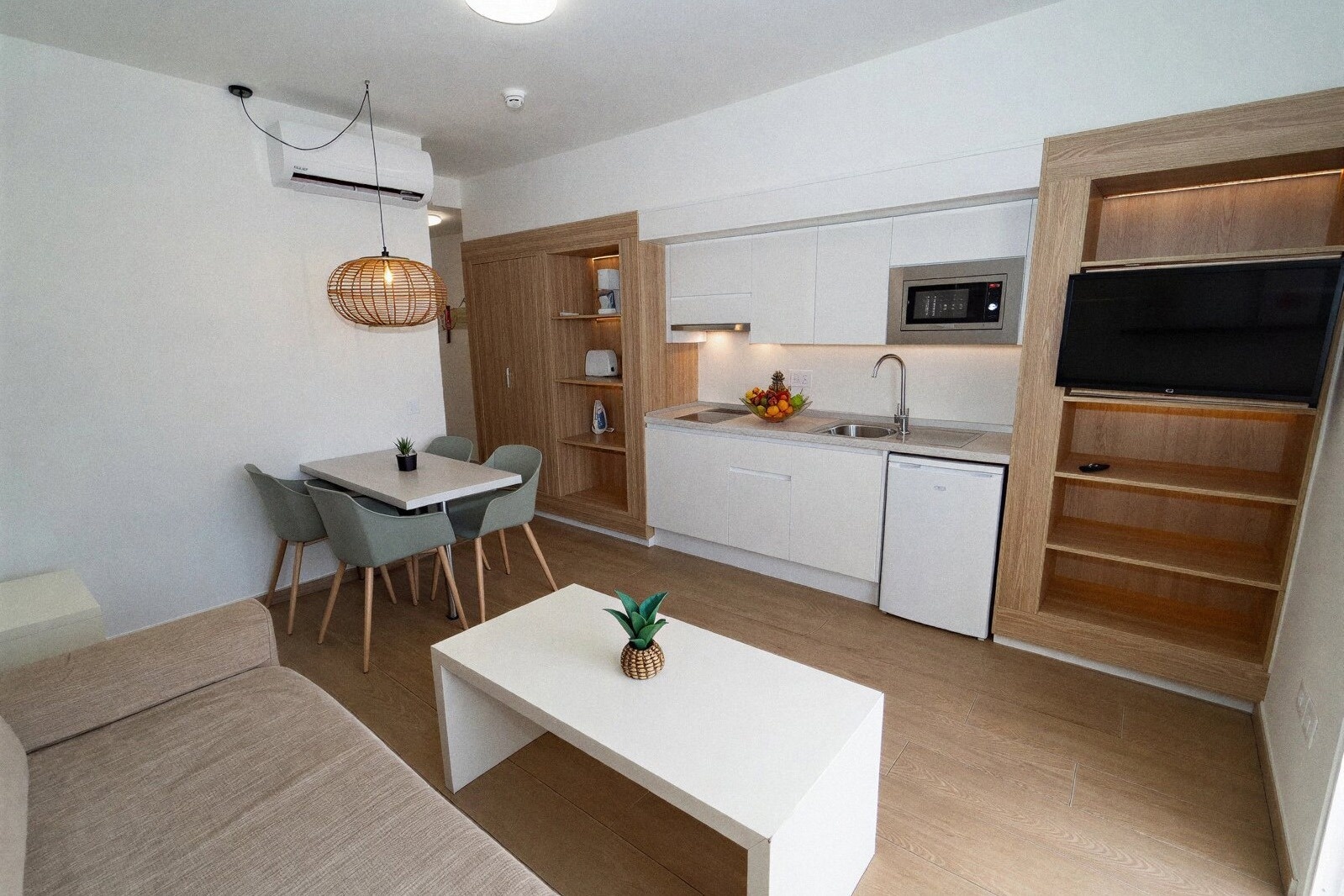 Aparthotel Los Olivos Beach Resort