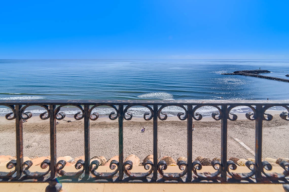 Balkon mit Meerblick, Port Saplaya. Genießen Sie das Sea You.