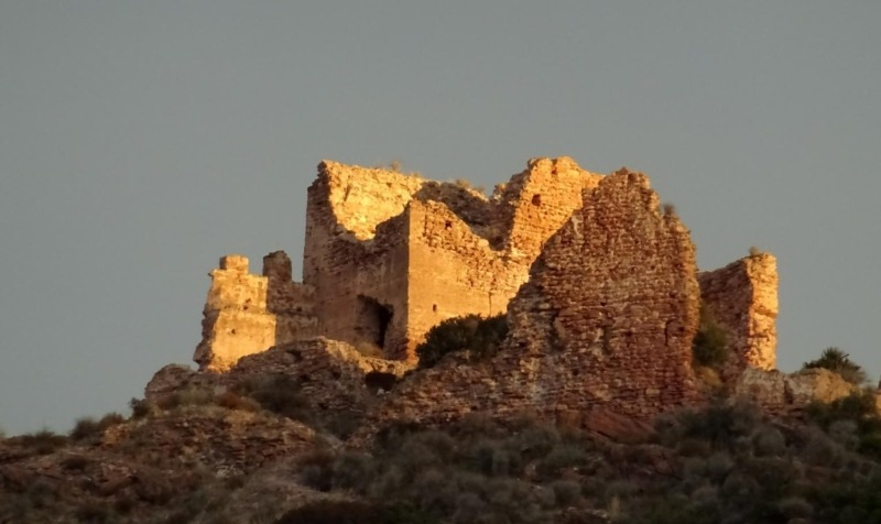 Sun-drenched castle ruins, near Sea You: Port Saplaya.