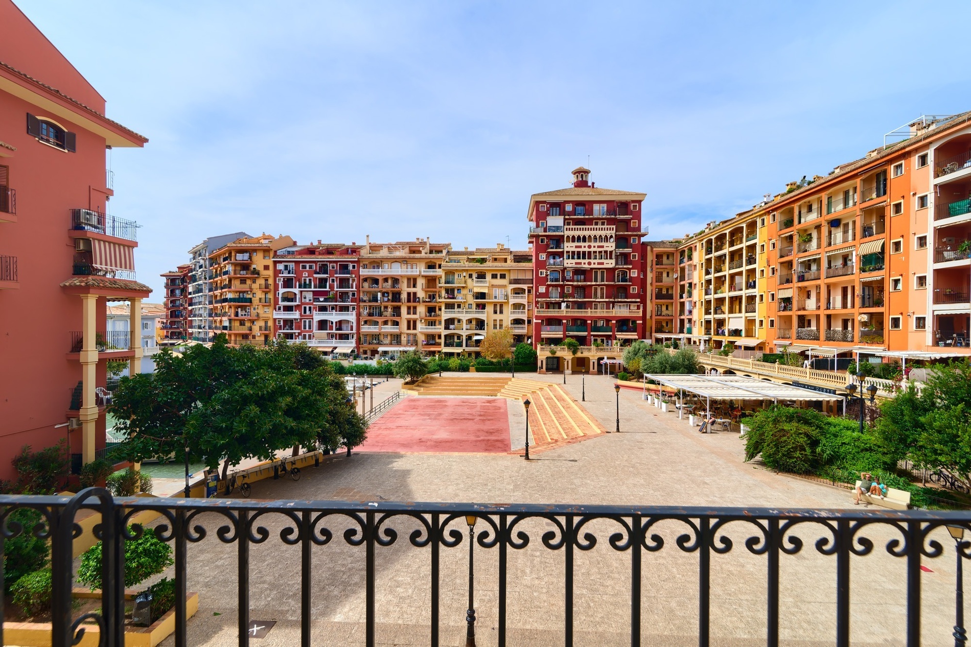 Sea You: Port Saplaya