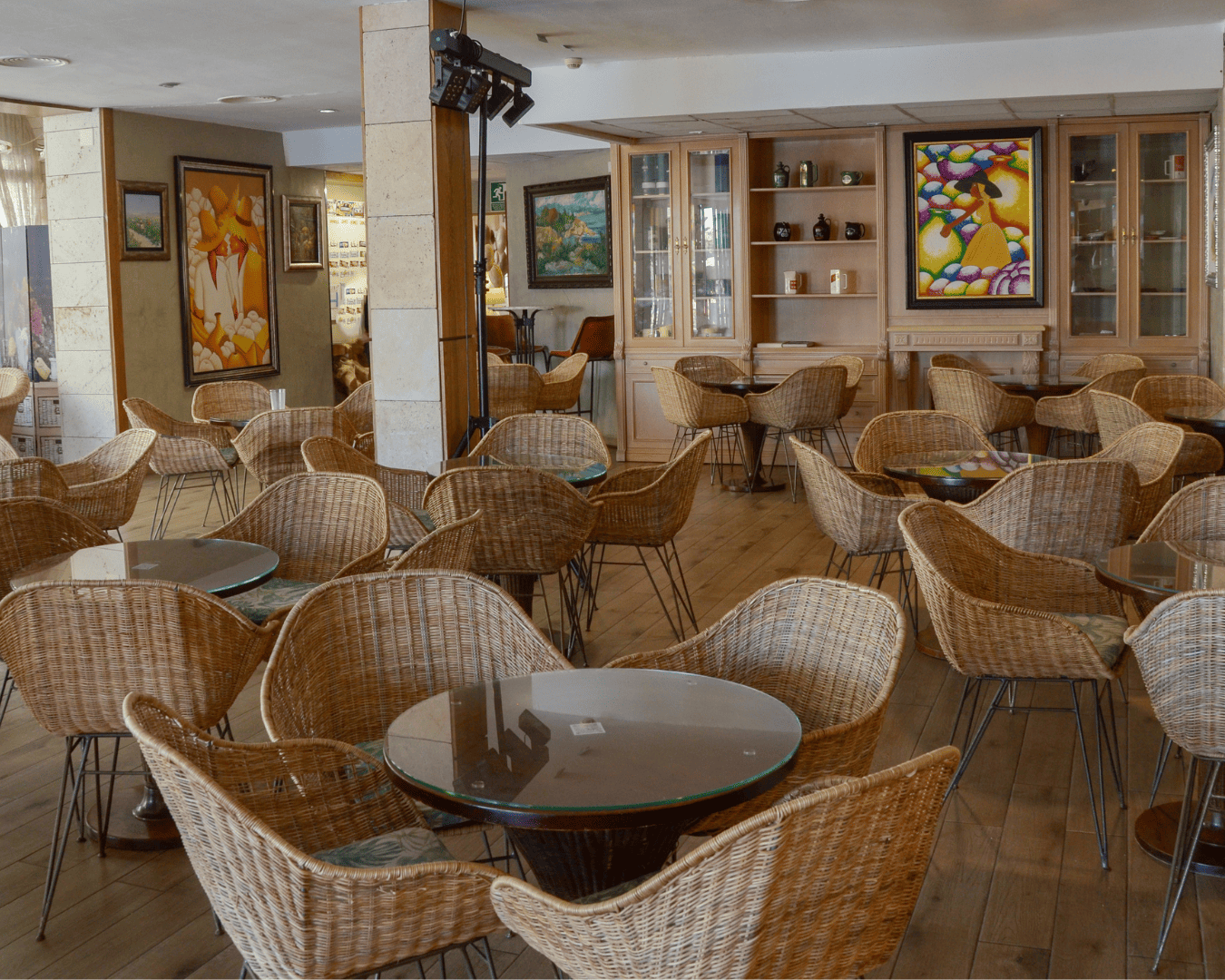 
              Saveurs méditerranéennes pour toute la famille : la gastronomie de l'Hôtel Alba Seleqtta