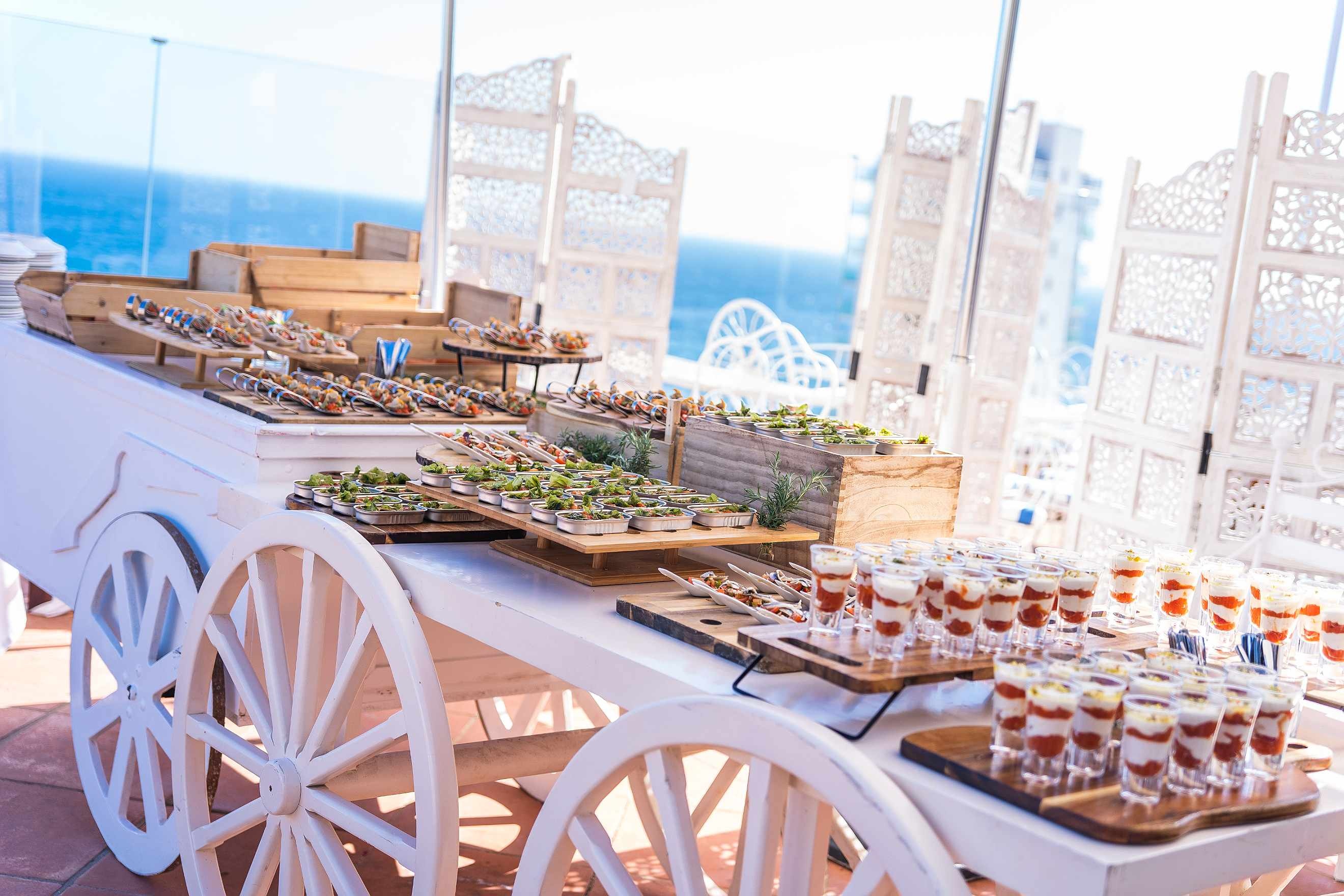 Seaside gourmet buffet at Roger De Flor By Seleqtta.