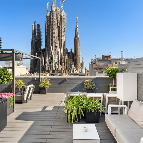 Terrazza sul tetto con vista sulla Sagrada Familia