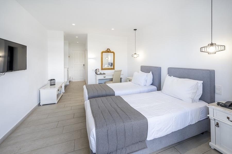 Smy Mediterranean White Santorini