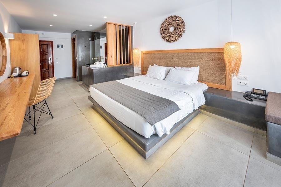 Smy Mediterranean White Santorini