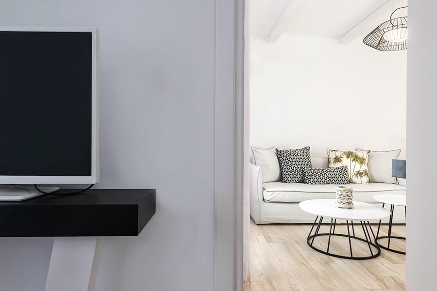 Smy Mediterranean White Santorini