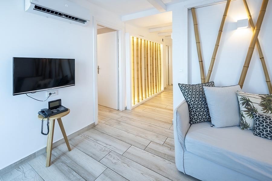 Smy Mediterranean White Santorini