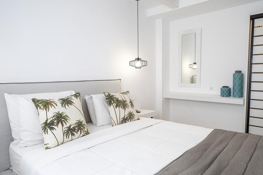 Smy Mediterranean White Santorini