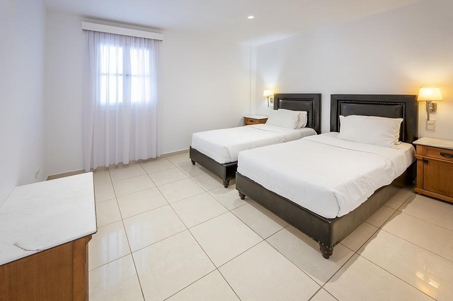 Smy Mediterranean White Santorini