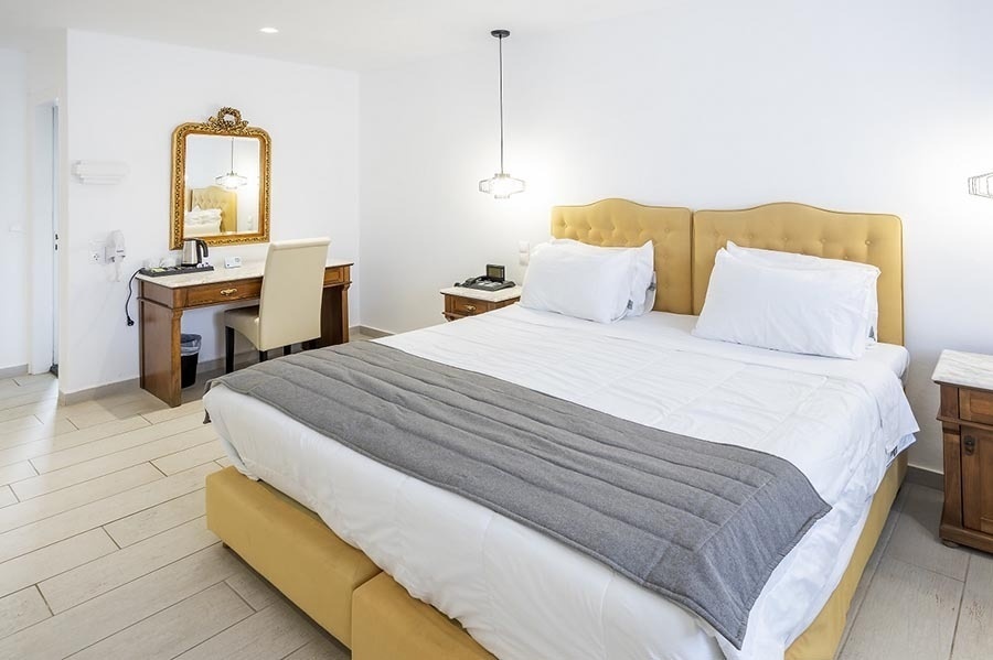 Smy Mediterranean White Santorini