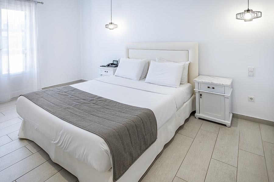 Smy Mediterranean White Santorini