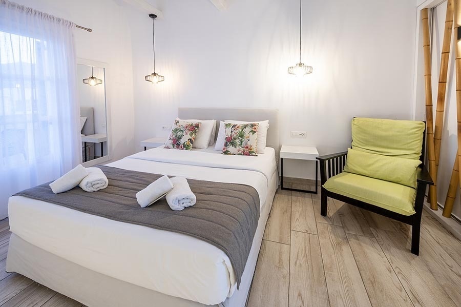 Smy Mediterranean White Santorini