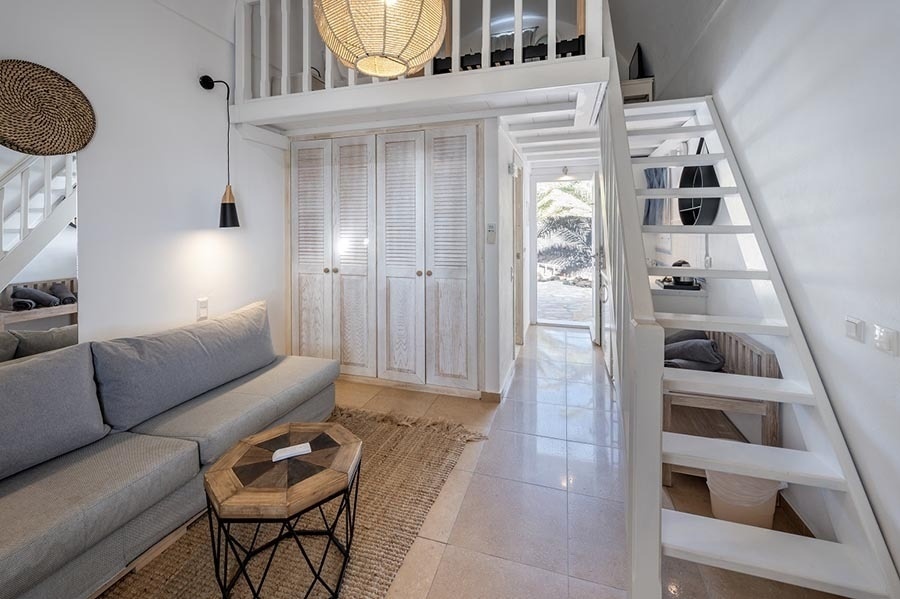 Smy Santorini Suites & Villas