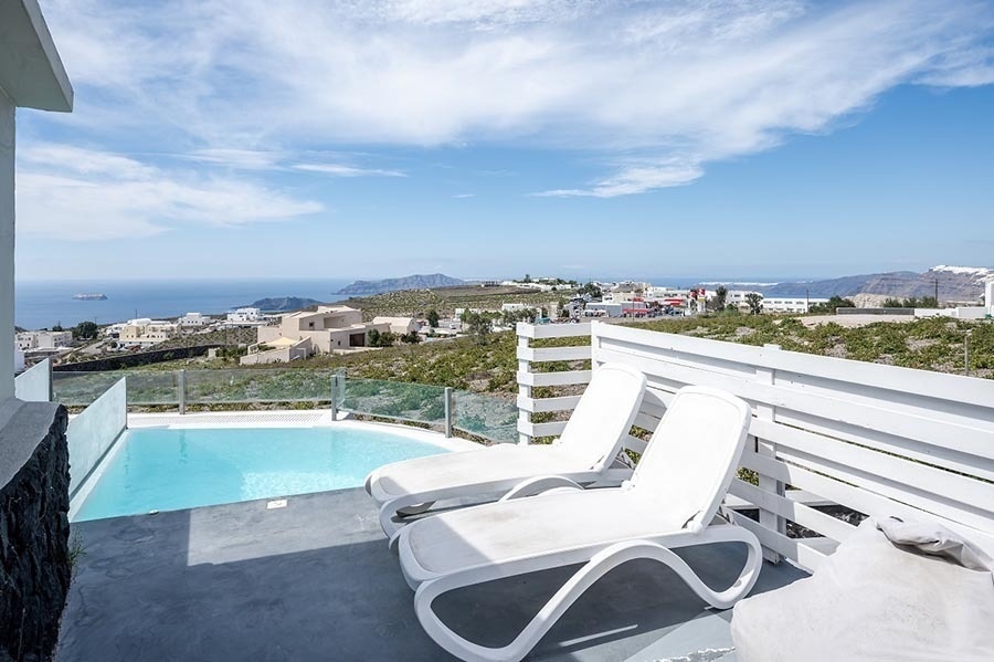 Smy Santorini Suites & Villas
