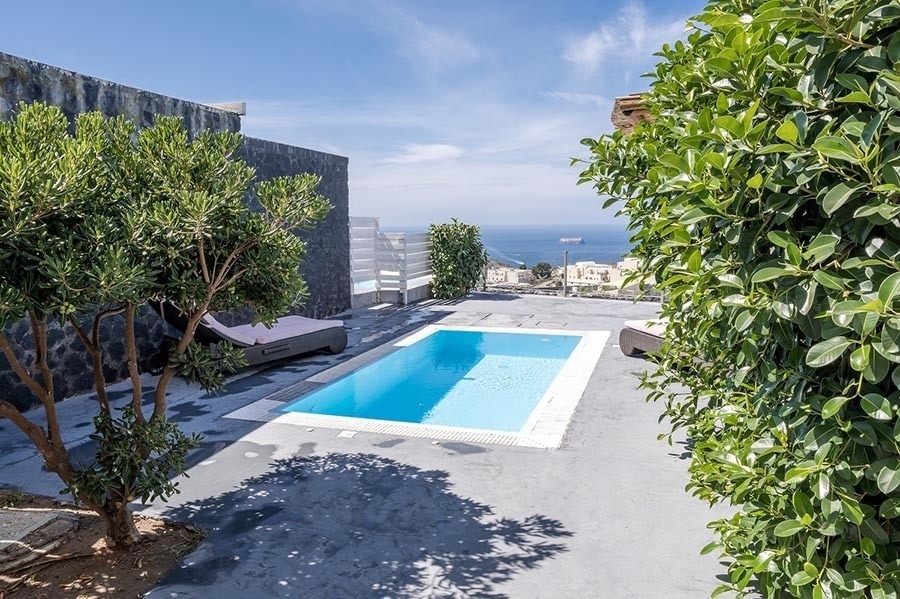 Smy Santorini Suites & Villas
