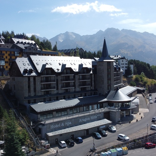 Hotel & Spa Aragon Hills **** en los Pirineos, un destino de montaña con encanto.