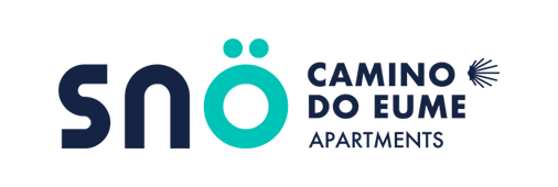 un logotipo azul y verde para sno candanchu hotel