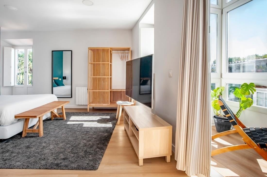 SNÖ Hotels
