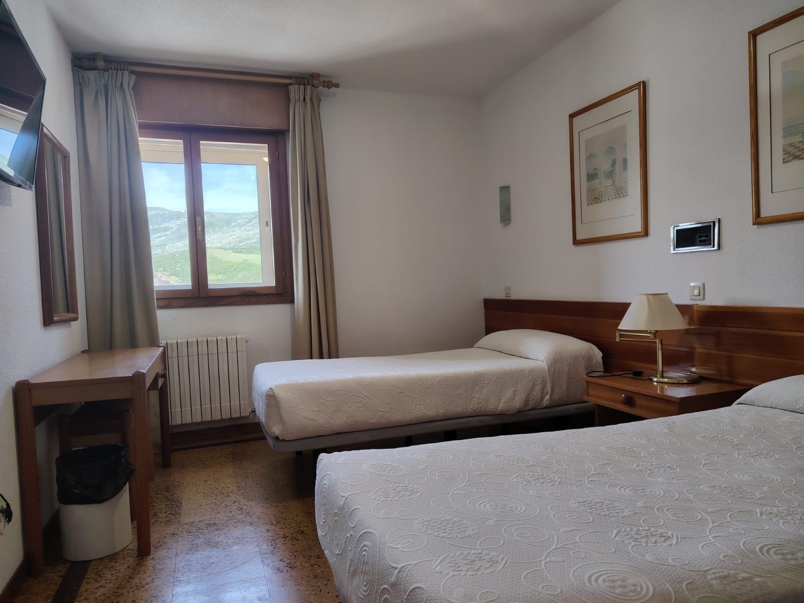 SNÖ Hotels