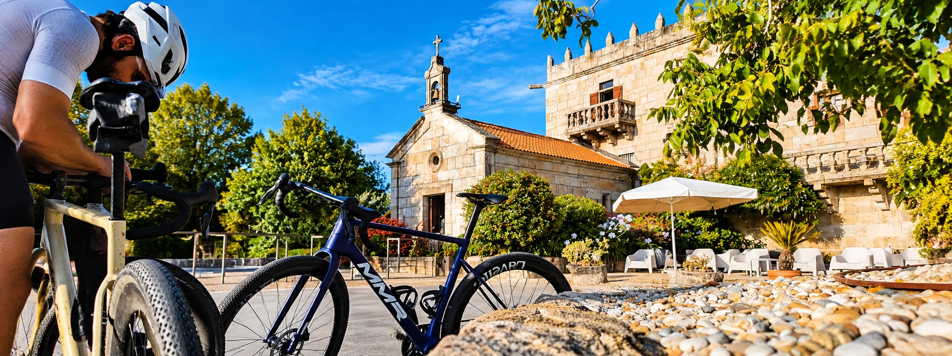 Ciclistas en ruta panorámica. Bikerfriendly | Hotel Pazo O Rial | Pontevedra | Web Oficial