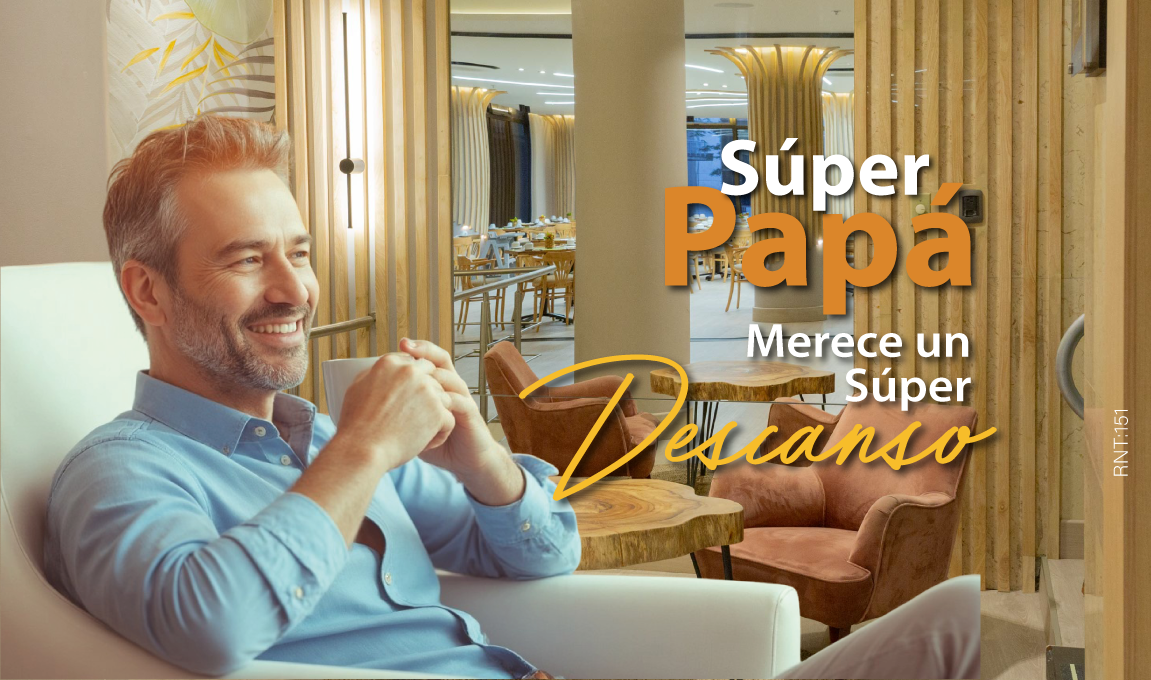 un hombre se sienta en una silla frente a un cartel que dice " super papa merece un super descanso "