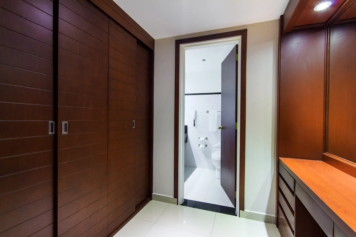 Master Suite Twin